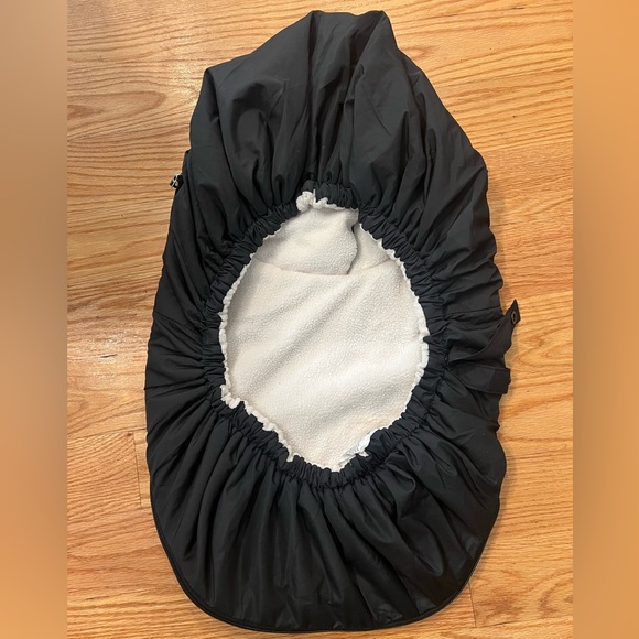 Skip Hop Stroll and Go Winter Car Seat Cover - Picture 4 of 4